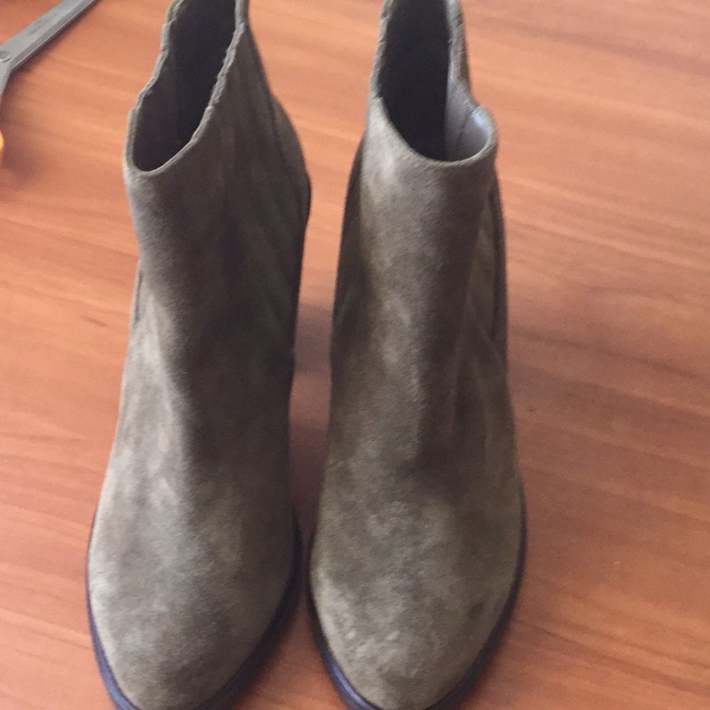 JOIE Suede CLOEE BOOTIE NEW - Picture 10 of 11